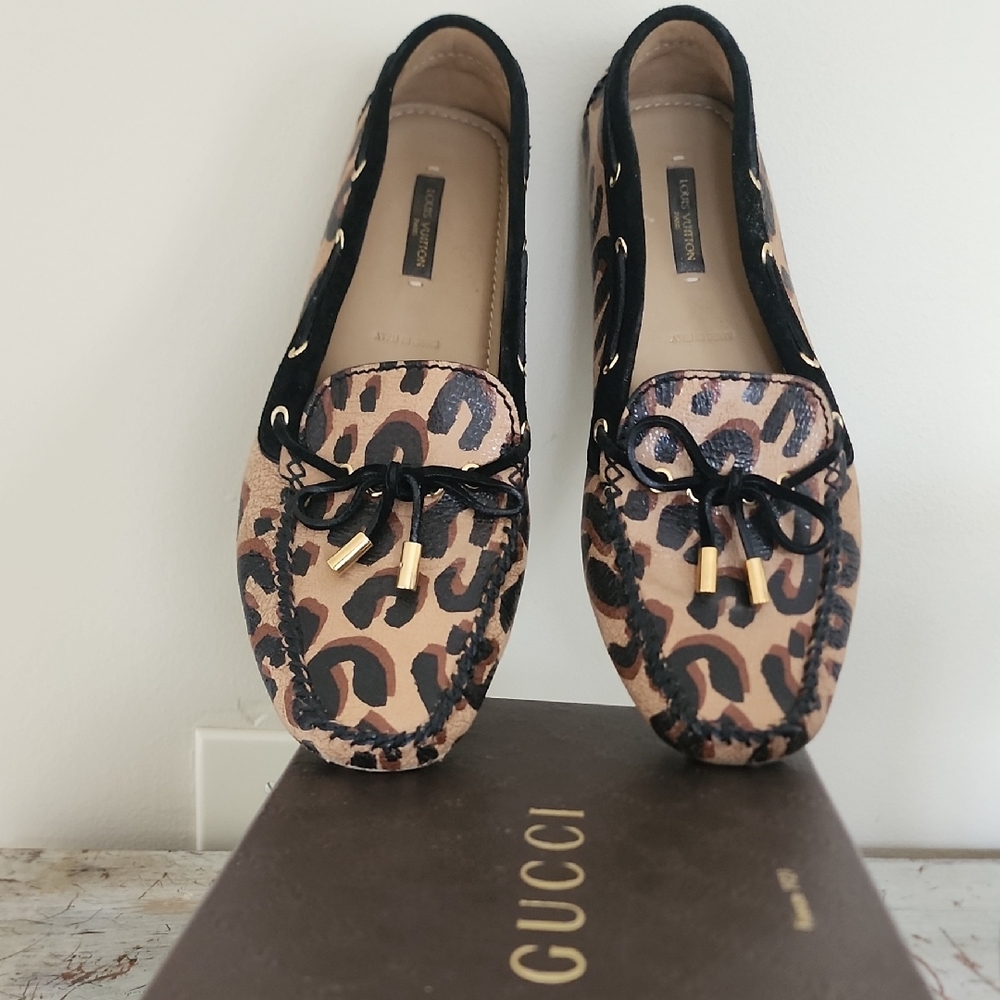 Louis Vuitton  drivers shoe